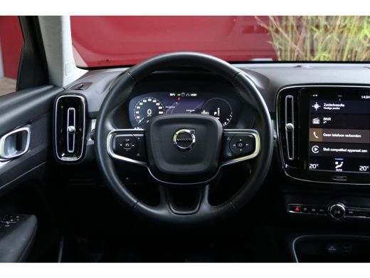 Volvo  XC40 1.5 T5 Recharge Business Pro | Camera | Keyless | Navigatie | 18" Velgen ActivLease financial lease
