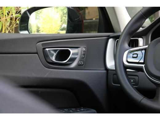 Volvo  XC60 2.0 T6 Plug-in hybrid AWD Plus Dark | Trekhaak | 360 Camera | Panoramadak | Memory | Pilot Assist ActivLease financial lease