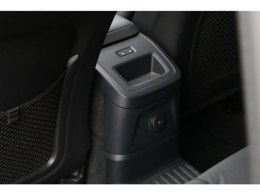 Volvo  XC60 2.0 T6 Plug-in hybrid AWD Plus Dark | Trekhaak | 360 Camera | Panoramadak | Memory | Pilot Assist ActivLease financial lease