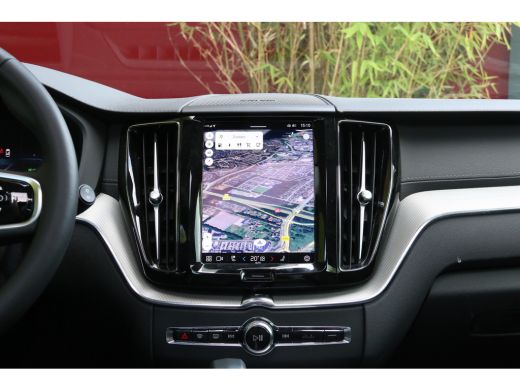 Volvo  XC60 2.0 T6 Plug-in hybrid AWD Ultimate Dark | Trekhaak | 360 Camera | Head-up | Panoramadak | Memory ... ActivLease financial lease