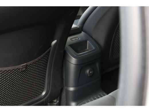 Volvo  XC60 2.0 T6 Plug-in hybrid AWD Ultimate Dark | Trekhaak | 360 Camera | Head-up | Panoramadak | Memory ... ActivLease financial lease