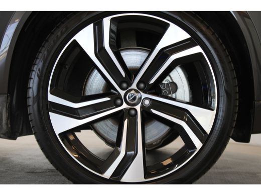 Volvo  XC90 T8 455PK Ultimate Dark | Luchtvering | Trekhaak | Massage/Ventilatie | 360&deg; | BW Audio | 21'' ActivLease financial lease