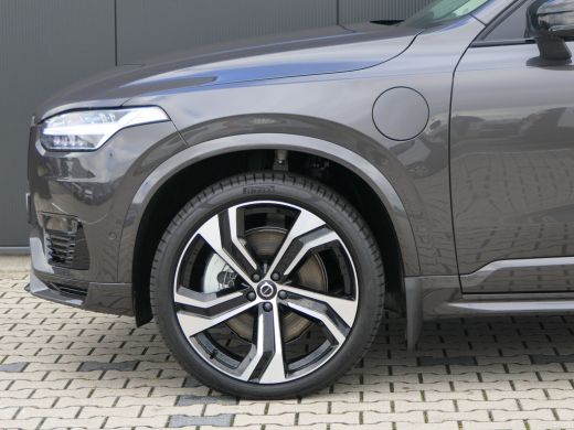Volvo  XC90 T8 Recharge AWD Ultimate Dark | Massage | Luchtvering | Bowers&Wilkins | 22 Inch | Trekhaak | Gev... ActivLease financial lease