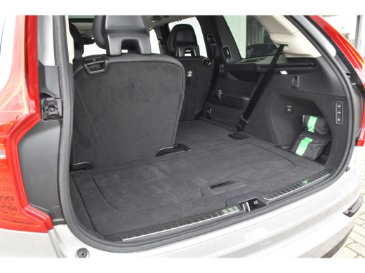 Volvo  XC90 T8 Ultimate Dark | B&W | HUD | Luchtvering | Trekhaak | 360 | Stoelventilatie | ActivLease financial lease