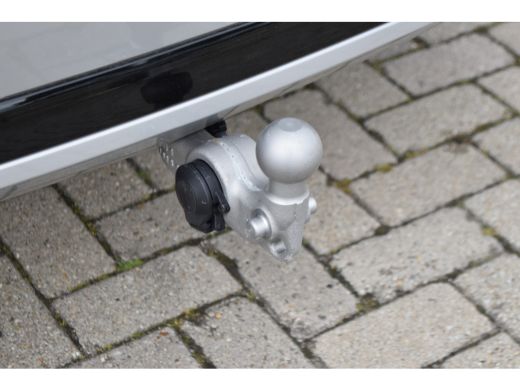 Volvo  XC90 T8 Ultimate Dark | B&W | HUD | Luchtvering | Trekhaak | 360 | Stoelventilatie | ActivLease financial lease