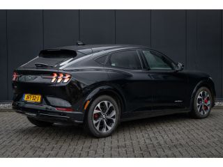 Ford Mustang Mach-E Mach-E Extended AWD 98 kWh Alle opties! | Pano-dak | B&O audio | 360 Camera | Elektrische Klep | ...