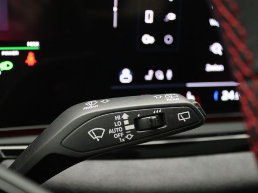 Audi A6 Avant 2.0 e-hybrid quattro S edition Competition 367PK Tech Pro, Trekhaak, Elektr. Stoelen, head-... ActivLease financial lease