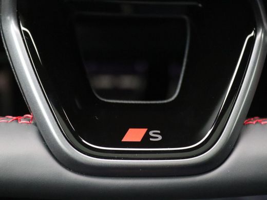 Audi A6 Avant 2.0 e-hybrid quattro S edition Competition 367PK Tech Pro, Trekhaak, Elektr. Stoelen, head-... ActivLease financial lease