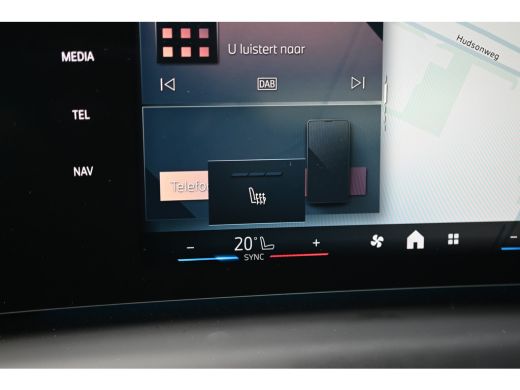 BMW 1 Serie 120 M Sport Automaat / Sportstoelen / Achteruitrijcamera / M Adaptief onderstel / Stoelverwarming... ActivLease financial lease