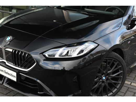 BMW 1 Serie 120 M Sport Automaat / Sportstoelen / Achteruitrijcamera / M Adaptief onderstel / Stoelverwarming... ActivLease financial lease