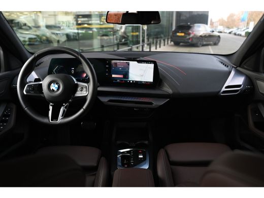 BMW 1 Serie 120 M Sport Automaat / Sportstoelen / Achteruitrijcamera / M Adaptief onderstel / Stoelverwarming... ActivLease financial lease