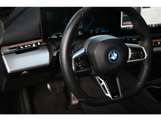 BMW 5 Serie 550e xDrive High Executive M Sport Automaat / Panoramadak / Adaptief onderstel professional / Ada... ActivLease financial lease