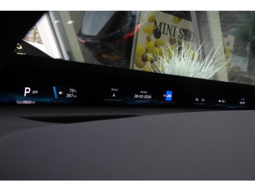 BMW iX3 50 xDrive M Sport / Panoramadak / Trekhaak / Sportstoelen / Parking Assistant Professional / Stuu... ActivLease financial lease