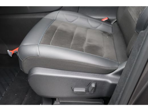 Citroën C5 Aircross Citro&euml;n 1.2 HYBRID 136PK &Euml;-SERIES AUTOMAAT / NAVI / LEDER / CLIMA / LED / PDC / 19" LMV / ALCANTA... ActivLease financial lease