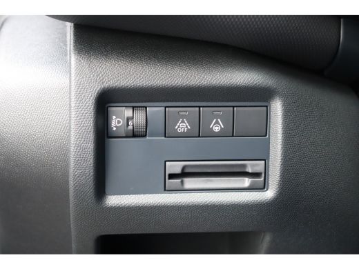 Citroën C5 Aircross Citro&euml;n 1.2 HYBRID 136PK &Euml;-SERIES AUTOMAAT / NAVI / LEDER / CLIMA / LED / PDC / 19" LMV / ALCANTA... ActivLease financial lease