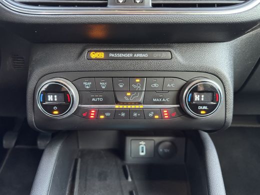 Ford Focus 1.0 EcoBoost Hybrid Titanium X 125pk | Afn. Trekhaak | Winter Pack | B&O | Full Led | Camera | ActivLease financial lease