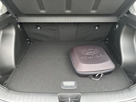 Hyundai Kona Comfort Smart 64.8 kWh Apple Carplay / Android Auto | Adaptieve Cruise Control | Stoel / Stuurver... ActivLease financial lease