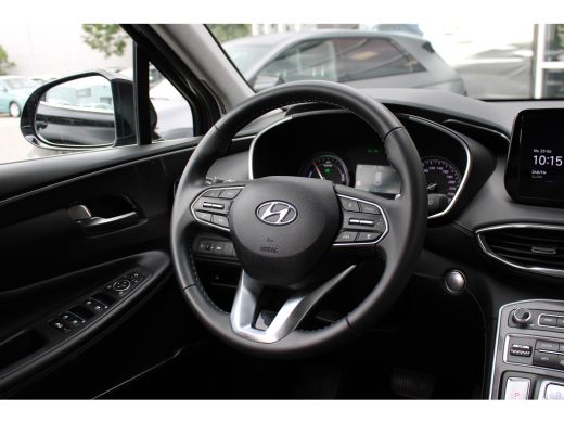 Hyundai Santa Fe 1.6 T-GDI PHEV Comfort Smart 7p. | Eleketrisch bedienbare stoelen | Lederen bekleding | Navigatie... ActivLease financial lease