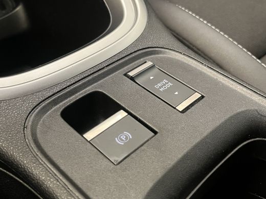 Jeep Avenger Summit 54 kWh Navigatie | Stoelverwarming | Carplay |  | 11 kW lader | Achteruitrijcamera | Bande... ActivLease financial lease