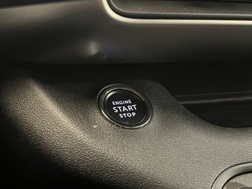 Jeep Avenger Summit 54 kWh Navigatie | Stoelverwarming | Carplay |  | 11 kW lader | Achteruitrijcamera | Bande... ActivLease financial lease