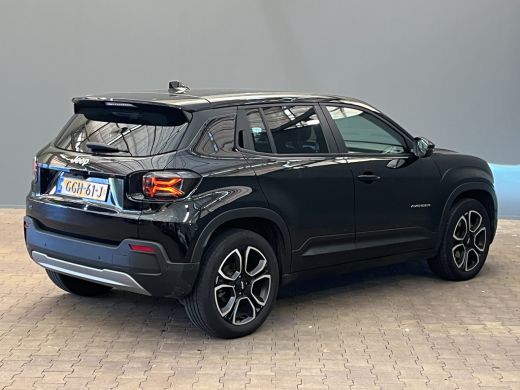 Jeep Avenger Summit 54 kWh Navigatie | Stoelverwarming | Carplay |  | 11 kW lader | Achteruitrijcamera | Bande... ActivLease financial lease