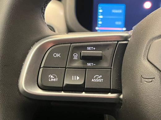 Jeep Avenger Summit 54 kWh Navigatie | Stoelverwarming | Carplay | | 11 kW lader | Achteruitrijcamera | Cruise... ActivLease financial lease