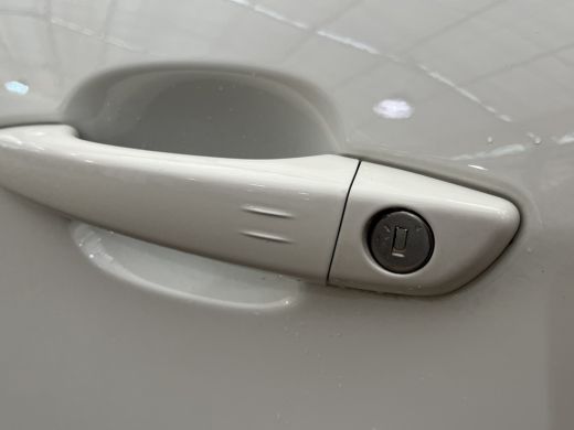 Jeep Avenger Summit 54 kWh Navigatie | Stoelverwarming | Carplay | | 11 kW lader | Achteruitrijcamera | Cruise... ActivLease financial lease