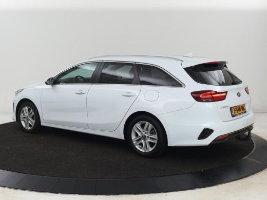 Kia Ceed 1.4 T-GDi DynamicPlusLine | Stoel & stuurverwarming | Adaptive cruise | Trekhaak | Camera | Carpl... ActivLease financial lease