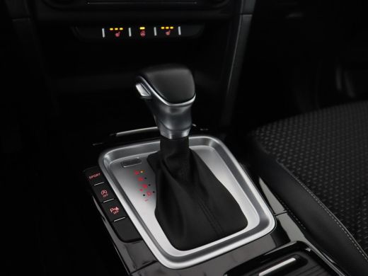 Kia Ceed 1.4 T-GDi DynamicPlusLine | Stoel & stuurverwarming | Adaptive cruise | Trekhaak | Camera | Carpl... ActivLease financial lease