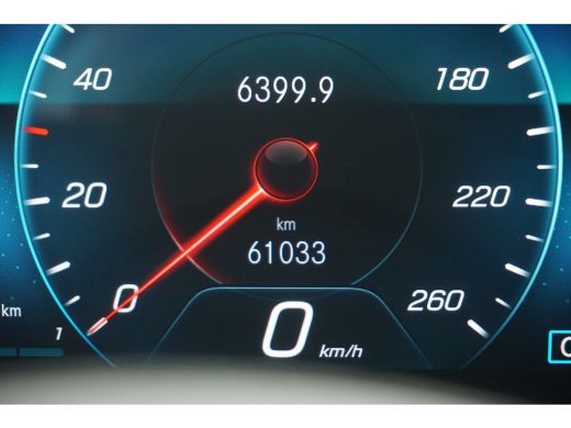 Mercedes-Benz A-Klasse 180 Business Solution | Sportstoelen Half Leder | Automaat | Camera | Breedbeeld Navi | BTW-Auto! | ActivLease financial lease