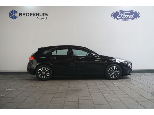 Mercedes-Benz A-Klasse 180 Business Solution | Sportstoelen Half Leder | Automaat | Camera | Breedbeeld Navi | BTW-Auto! | ActivLease financial lease
