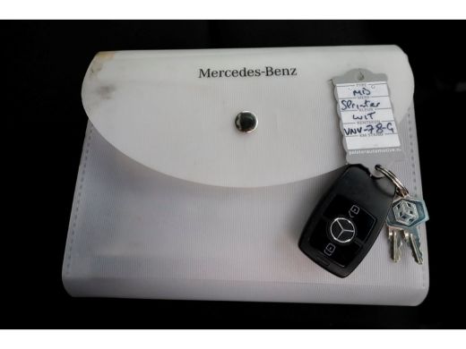 Mercedes-Benz Sprinter 317 CDI 170pk 9G Automaat Bakwagen met laadklep en zijdeur 02-2022 ActivLease financial lease
