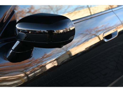 Mini 3-Deurs Cooper E / Classic / Pakket L / 17" Parallel Spoke 2-tone ActivLease financial lease