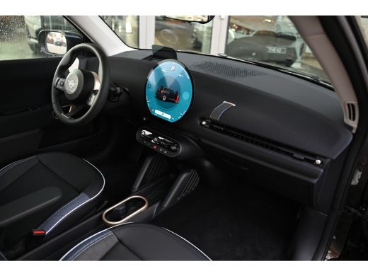 Mini 3-Deurs Cooper E / Classic / Pakket L / 17" Parallel Spoke 2-tone ActivLease financial lease