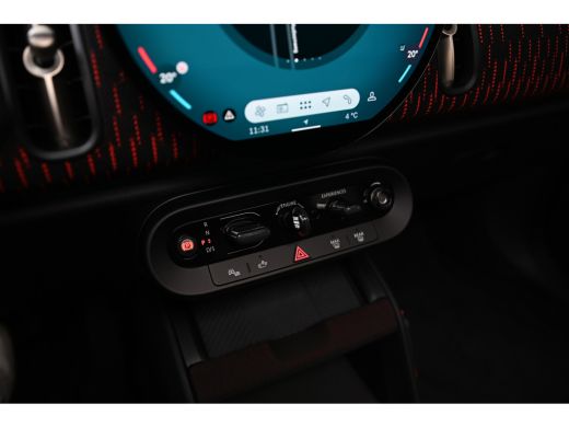 Mini Countryman S ALL4 Automaat / John Cooper Works / Pakket L / 20" John Cooper Works Flag Spoke 2-tone ActivLease financial lease