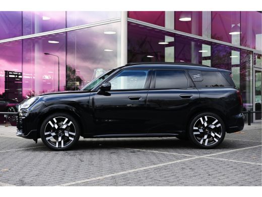 Mini Countryman S ALL4 Automaat / John Cooper Works / Pakket L / 20" John Cooper Works Flag Spoke 2-tone ActivLease financial lease