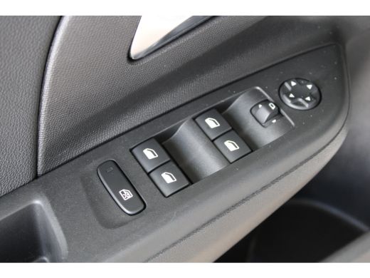 Opel Corsa 1.2 Level 3 Elegance | 100 PK | Apple carplay | Half leder | Armsteun | 1e eigenaar | ActivLease financial lease