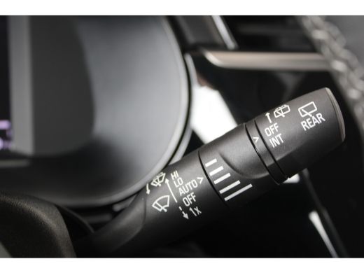 Opel Corsa 1.2 Level 3 Elegance | 100PK | Half leder | LED | Apple carplay | 1e eigenaar | ActivLease financial lease