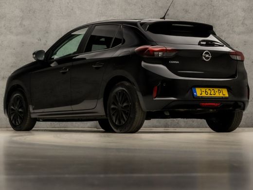 Opel Corsa 1.2 Sport (APPLE CARPLAY, GROOT NAVI, PARKEERSENSOREN, GETINT GLAS, SPORTSTOELEN, CRUISE, DAB+, N... ActivLease financial lease