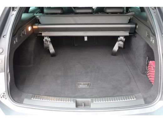 Opel Insignia Sports Tourer 2.0 CDTI 175PK BUSINESS ELEGANCE / NAVI / LEDER / XENON / CLIMA / LED / PDC / 18" L... ActivLease financial lease