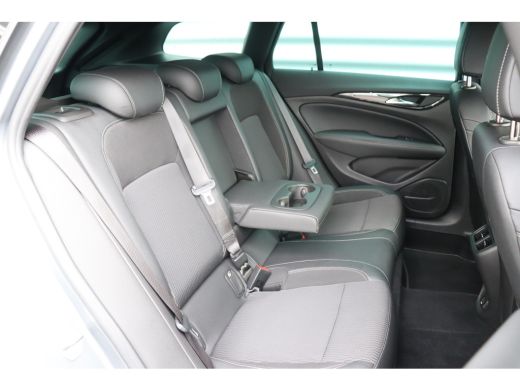 Opel Insignia Sports Tourer 2.0 CDTI 175PK BUSINESS ELEGANCE / NAVI / LEDER / XENON / CLIMA / LED / PDC / 18" L... ActivLease financial lease