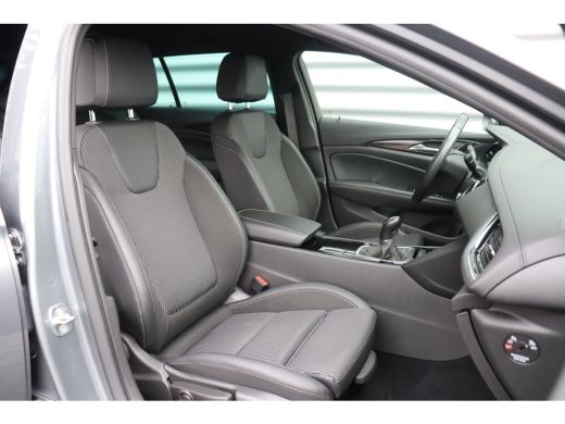 Opel Insignia Sports Tourer 2.0 CDTI 175PK BUSINESS ELEGANCE / NAVI / LEDER / XENON / CLIMA / LED / PDC / 18" L... ActivLease financial lease