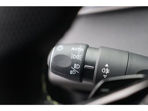 Peugeot 308 SW 1.2 HYBRID 136PK GT PACK AUTOMAAT / NAVI / LEDER / CLIMA / PDC / 18" LMV / CAMERA / KEYLESS / ... ActivLease financial lease