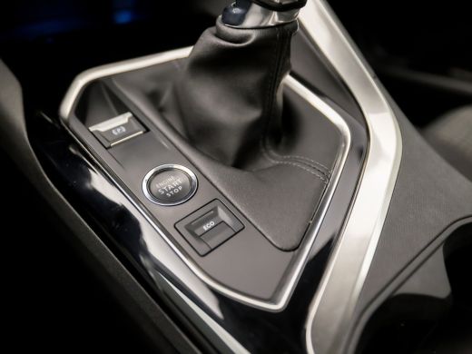 Peugeot 5008 1.2 PureTech Sport 7 Persoons (FACELIFT, APPLE CARPLAY, GROOT NAVI, 360 CAMERA, GETINT GLAS, SPOR... ActivLease financial lease