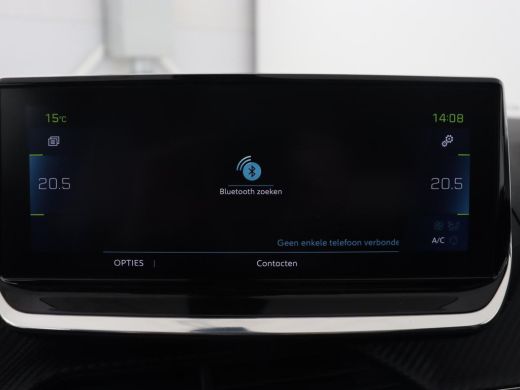 Peugeot e-2008 EV Allure 50 kWh | 3 Fase | Panoramadak | Adaptive cruise | Keyless | Camera | Carplay | Half led... ActivLease financial lease