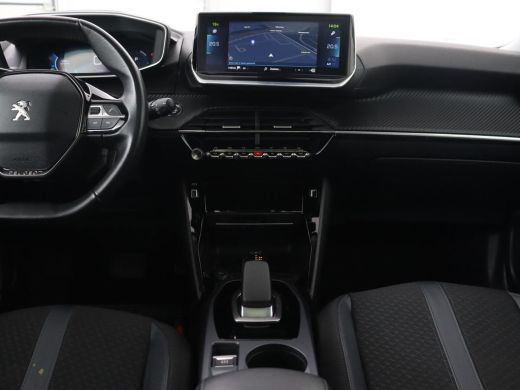 Peugeot e-2008 EV Allure 50 kWh | 3 Fase | Panoramadak | Adaptive cruise | Keyless | Camera | Carplay | Half led... ActivLease financial lease