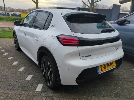 Peugeot e-208 EV GT 50 kWh | Fase 3 laden | Nieuw model | BTW | Navigatie | Camera voor + achter | ActivLease financial lease