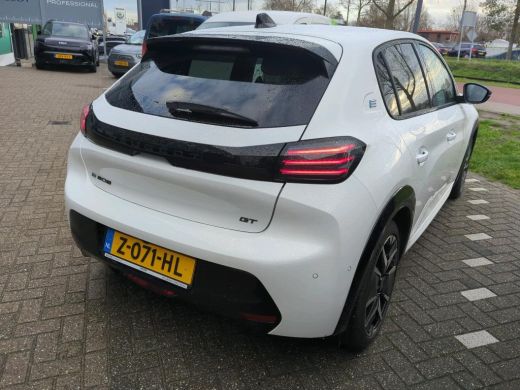 Peugeot e-208 EV GT 50 kWh | Fase 3 laden | Nieuw model | BTW | Navigatie | Camera voor + achter | ActivLease financial lease