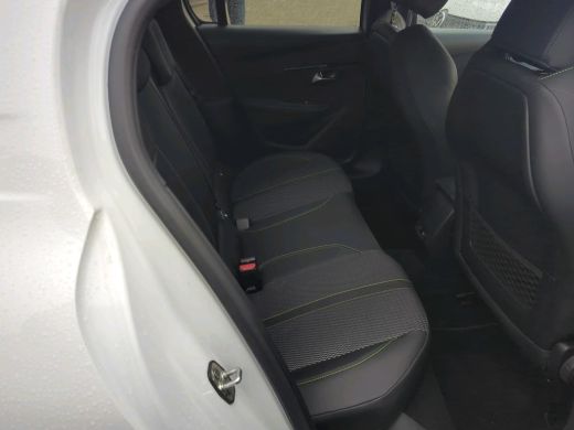 Peugeot e-208 EV GT 50 kWh | Fase 3 laden | Nieuw model | BTW | Navigatie | Camera voor + achter | ActivLease financial lease