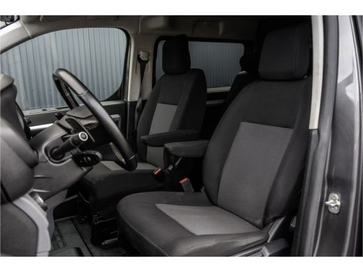 Peugeot Expert 2.0 BlueHDI 122PK | L3H1 | DC | Xenon | Automaat | Schakelflippers | Carplay | Camera | 5-Persoon ActivLease financial lease